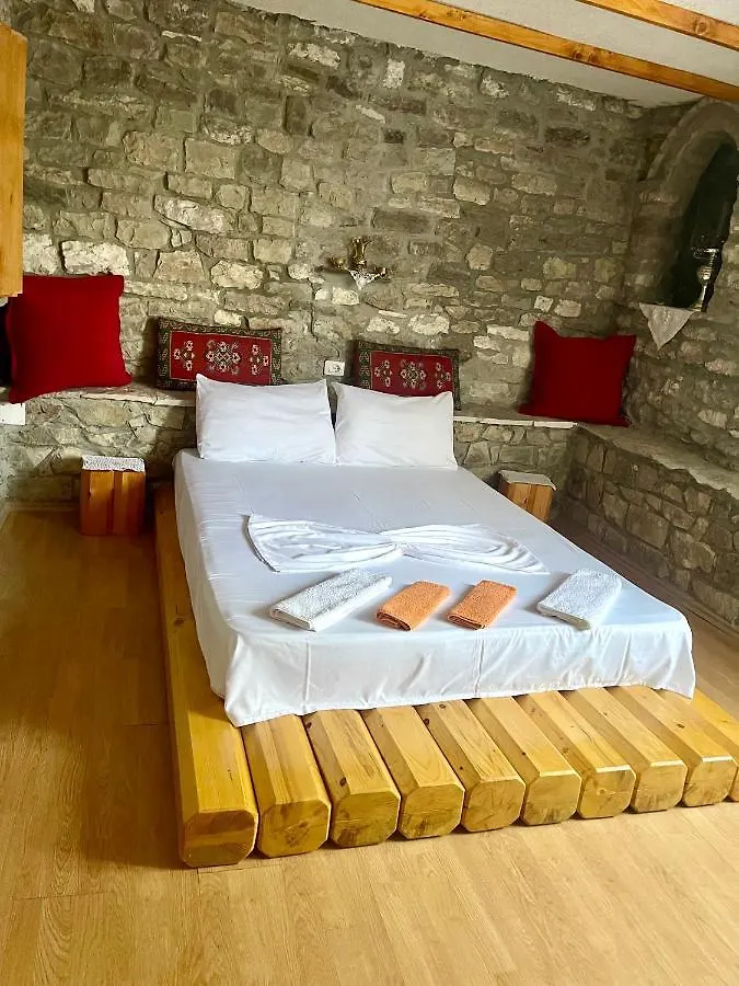 Kubeja Guest House Gjirokastër 0*,  ألبانيا