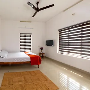 Rams Samudra-walk To Cliff,odayam,black Guest house Varkala
