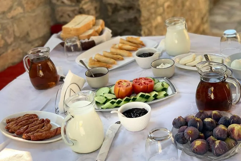 Kubeja Guest House Gjirokaster