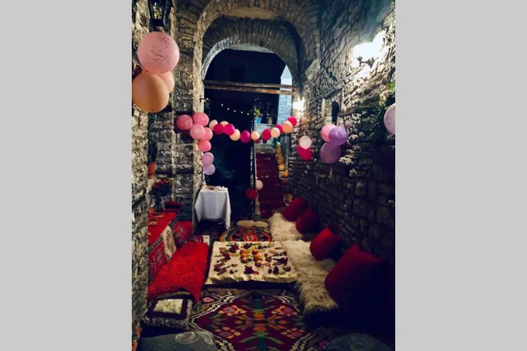 Kubeja Guest House Gjirokaster 0*,  Albania
