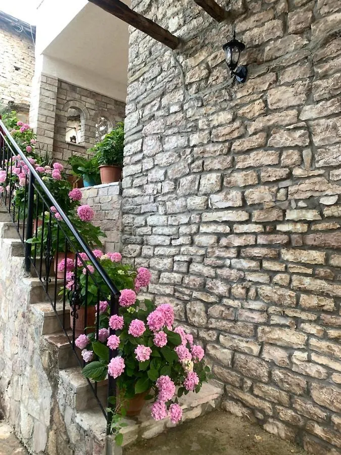 Kubeja Guest House Gjirokaster